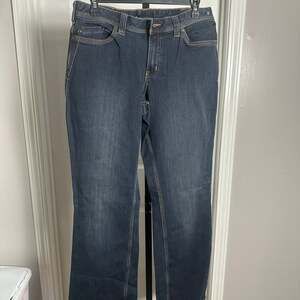 NWT Carhartt Women Jeans 10 regular Denim Original Fit Straight Leg Blaine Adult